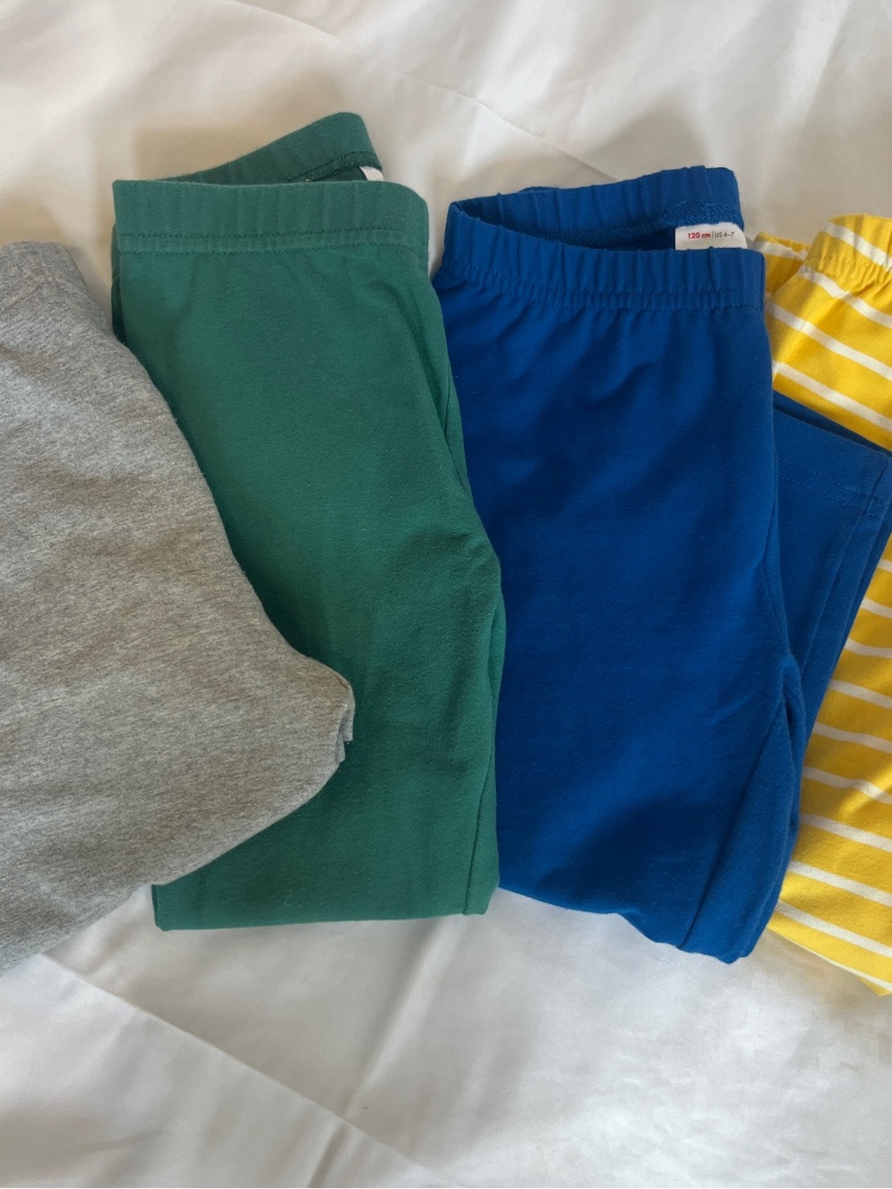 4 Pairs Hanna Andersson bottoms